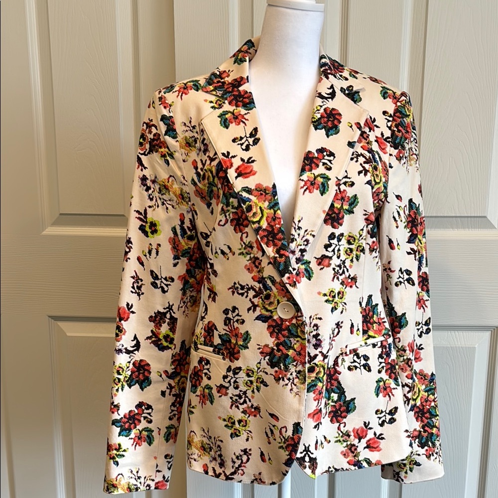 Cream Floral Blazer with Notched Lapels